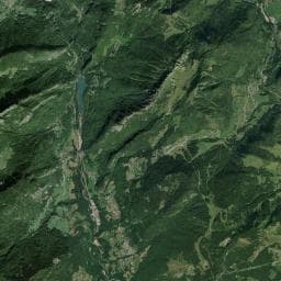Vue aérienne des environs de Camping municipal de la Baume