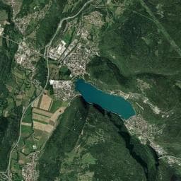Vue aérienne des environs de Le Lac