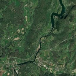 Vue aérienne des environs de Camping l'Aincontournable