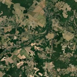Vue aérienne des environs de Aire de camping-car à Vieux-Ruffec (2)