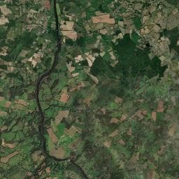 Vue aérienne des environs de Camping de Manot vacances