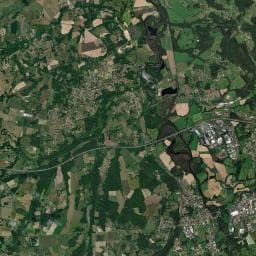Vue aérienne des environs de Aire de repos à Néronde-sur-Dore (2)