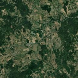 Vue aérienne des environs de Aire de camping-car à Champoly