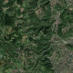 Vue aérienne des environs de Aire de service de camping car d'Orcines