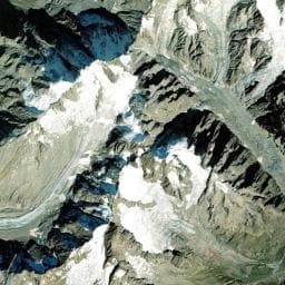Vue aérienne des environs de Refuge Francesco Gonella