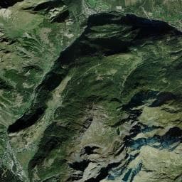 Vue aérienne des environs de Camping Rutor