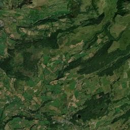 Vue aérienne des environs de Aire de camping-car à Saint-Genès-Champespe