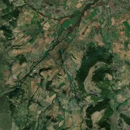 Vue aérienne des environs de Aire de camping-car à Chalus (2)