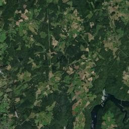 Vue aérienne des environs de Aire d'accueil de camping-cars du camping municipal des Combes