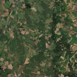 Vue aérienne des environs de Aire de camping-car à Chambezon