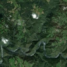 Vue aérienne des environs de Camping municipal des Lacs