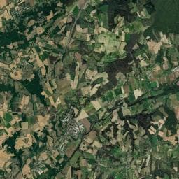 Vue aérienne des environs de Camping Château de Galaure