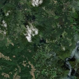 Vue aérienne des environs de Camping la Roche Canillac