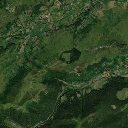 Vue aérienne des environs de Gîte La Boudio (Cantal)