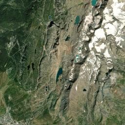 Vue aérienne des environs de Abri Rajon