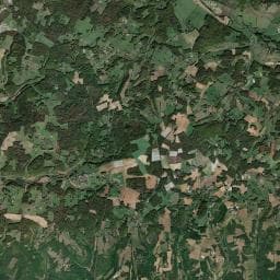 Vue aérienne des environs de Camping du Lac de Neufont