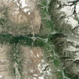 Vue aérienne des environs de Centre alpin Le Chamois