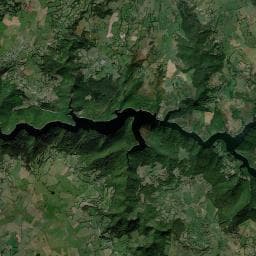 Vue aérienne des environs de Camping à la ferme école d'attelage de l'Aubrac