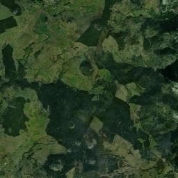 Vue aérienne des environs de Aire camping-cars à Les Estables