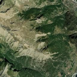 Vue aérienne des environs de Cabane de l'Alp