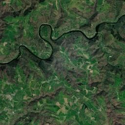 Vue aérienne des environs de Camping Coursavy