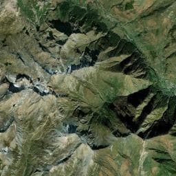 Vue aérienne des environs de Refuge à Saint-Véran