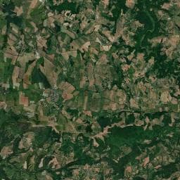 Vue aérienne des environs de Aire naturelle de camping de Pruines