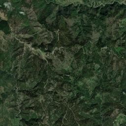 Vue aérienne des environs de Gîte d'étape communal de Thines