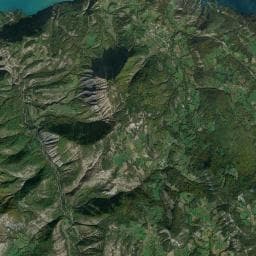 Vue aérienne des environs de Aire de camping-car à Ubaye-Serre-Ponçon