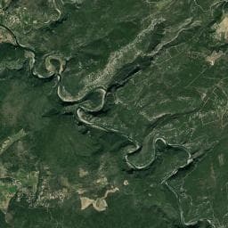 Vue aérienne des environs de Les Rives d'Arc