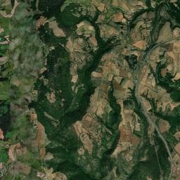Vue aérienne des environs de Aire naturelle de camping la Blaquière