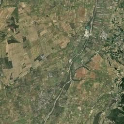 Vue aérienne des environs de Aire de stationnement camping-cars Les Vignerons de Gravillas