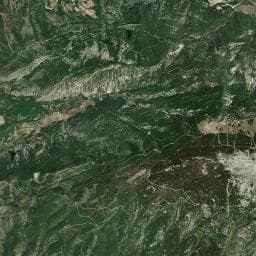 Vue aérienne des environs de Aire de repos à Beaumont-du-Ventoux