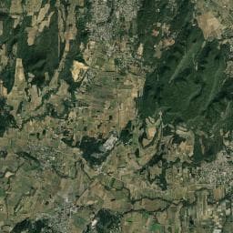 Vue aérienne des environs de Aire de service et de repos à Laudun l’Ardoise (Arènes)