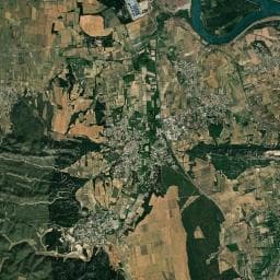 Vue aérienne des environs de Aire de camping-car à Saint-Laurent-des-Arbres