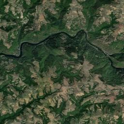 Vue aérienne des environs de Les Chalets du Tarn