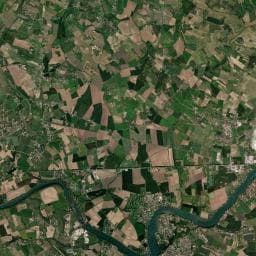 Vue aérienne des environs de Les Châlets du Lac