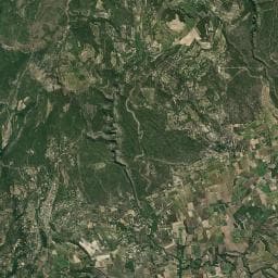 Vue aérienne des environs de Aire Municipale Gordes