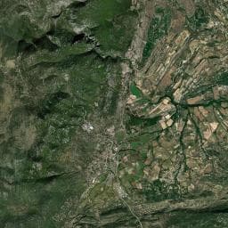 Vue aérienne des environs de Aire de camping-car à Saint-Martin-de-Londres