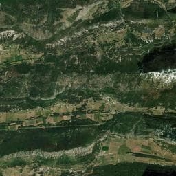 Vue aérienne des environs de Aire de camping-car à Séranon
