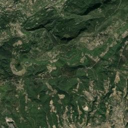 Vue aérienne des environs de Bivouac à Arboras (3)