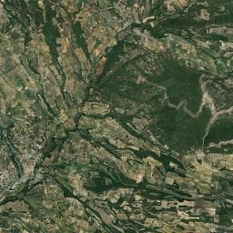Vue aérienne des environs de La Tour d'Aigues