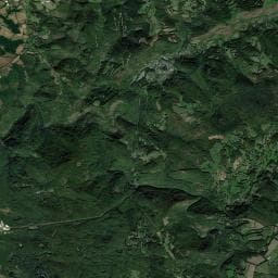 Vue aérienne des environs de Barbecue, eau, éclairage, sous abri.