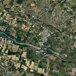 Vue aérienne des environs de Les Pinèdes du Luberon