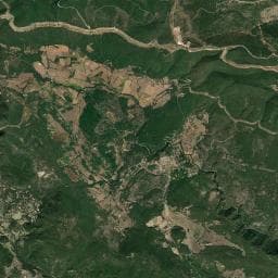 Vue aérienne des environs de Aire camping car Ampus