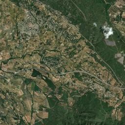 Vue aérienne des environs de Aire de repos à Rougiers (2)