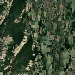 Vue aérienne des environs de Aire de camping-car à Vic-en-Bigorre