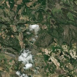 Vue aérienne des environs de AIRE DE STATIONNEMENT POUR CAMPING-CARS - TOUR DE RISSAC