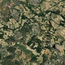 Vue aérienne des environs de Camping municipal (2)