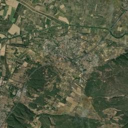 Vue aérienne des environs de AIRE DE SERVICES POUR CAMPING-CARS - VINASSAN SUD